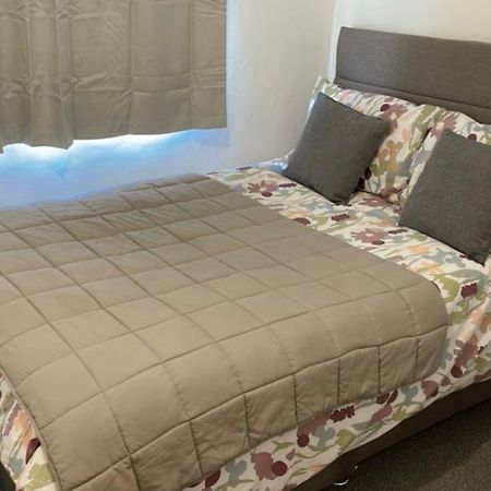 Small Room In Horfield 3 Bristol Luaran gambar